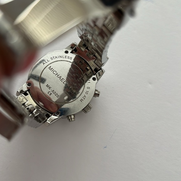 Michael Kors ladies watch! - Picture 9 of 11